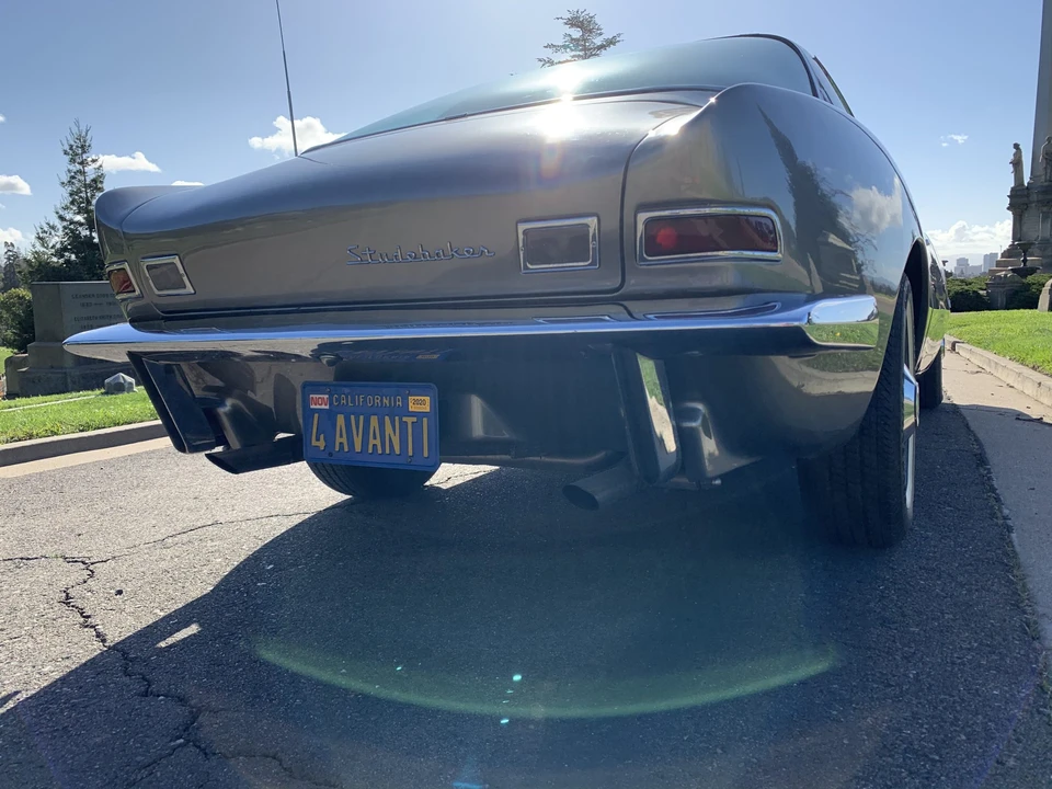 1964 Studebaker Avanti - Image 19 of 31