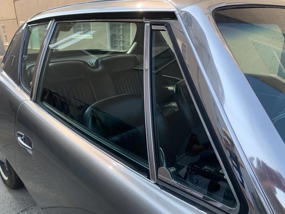 1964 Studebaker Avanti - Image 26 of 31