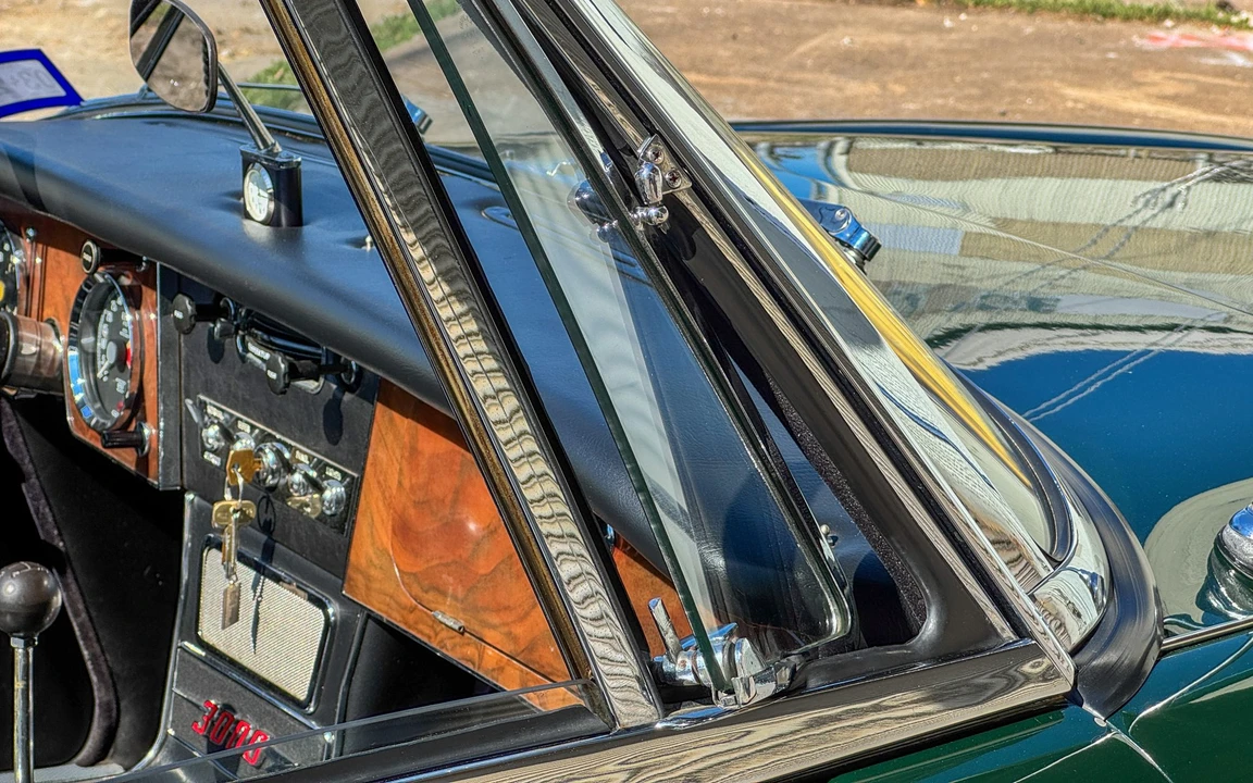 1965 Austin-Healey 3000 Mark III - Image 31 of 31