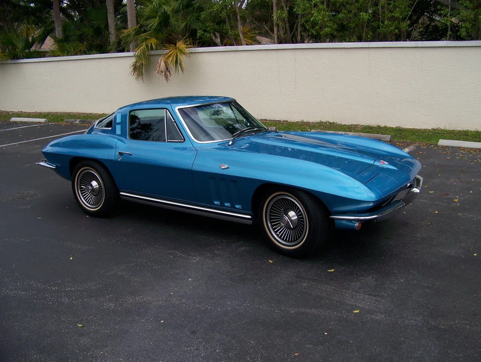 1965 Chevrolet Corvette C2 - Image 4 of 31