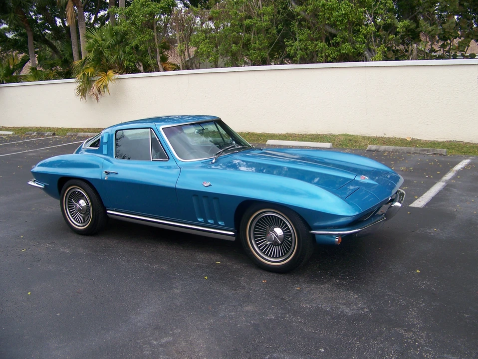 1965 Chevrolet Corvette C2 - Image 12 of 31