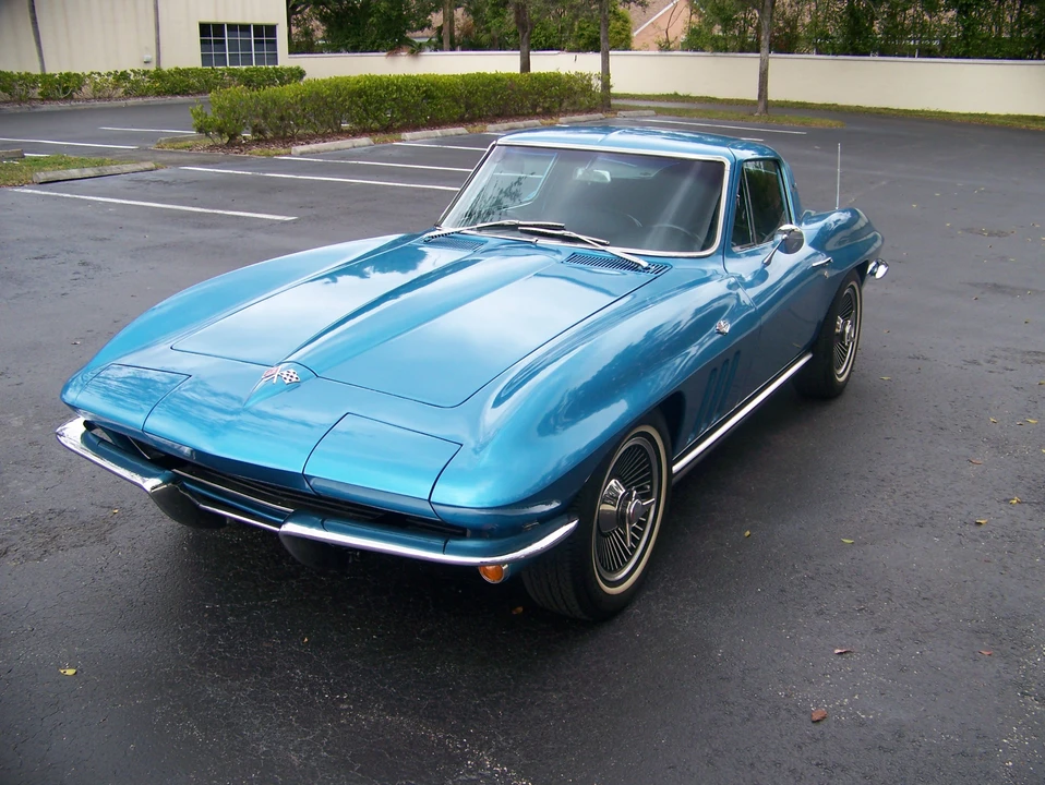 1965 Chevrolet Corvette C2 - Image 13 of 31