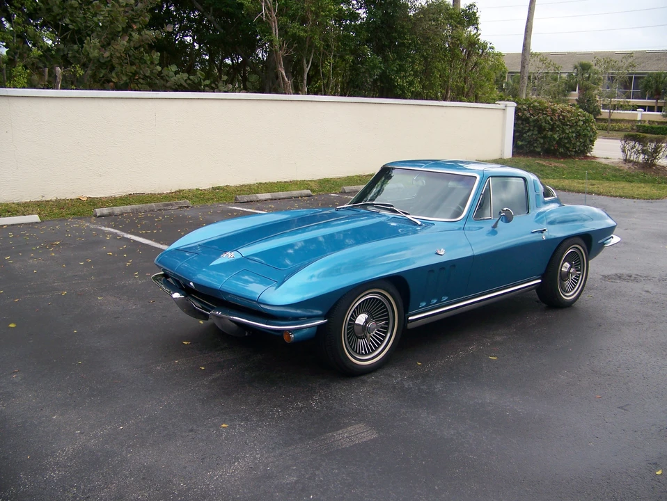 1965 Chevrolet Corvette C2 - Image 15 of 31