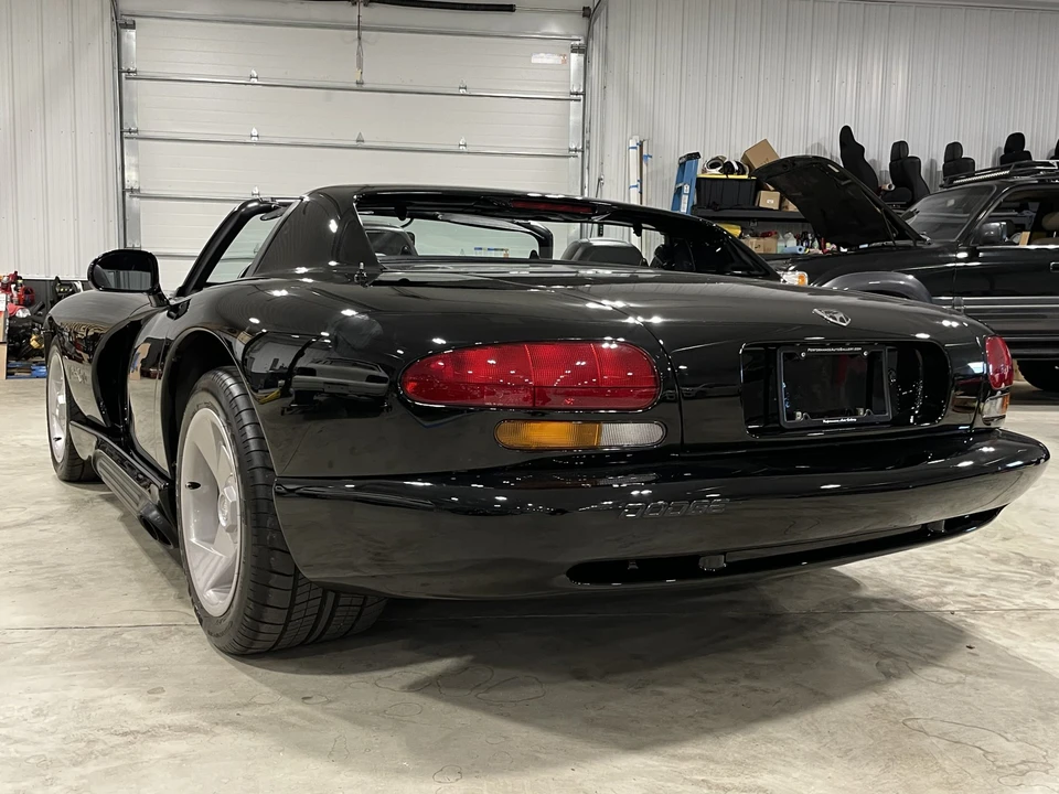 1993 Dodge Viper 1st Gen - Image 21 of 31