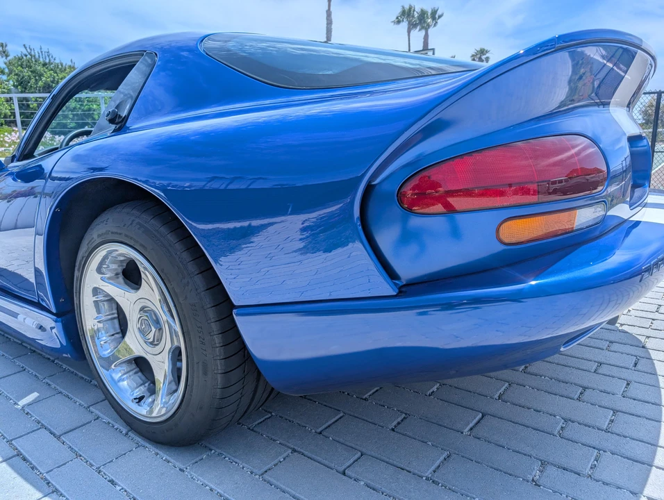 1997 Dodge Viper GTS 2nd Gen - Image 27 of 31