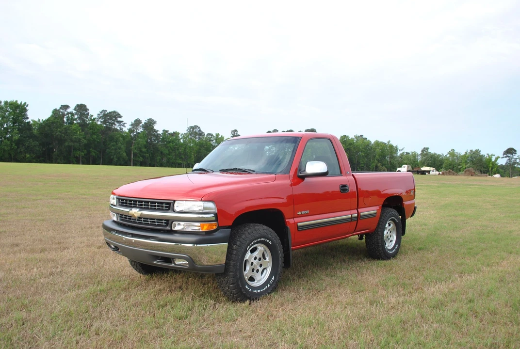 2000 Chevrolet Silverado 1st Gen - Image 3 of 31