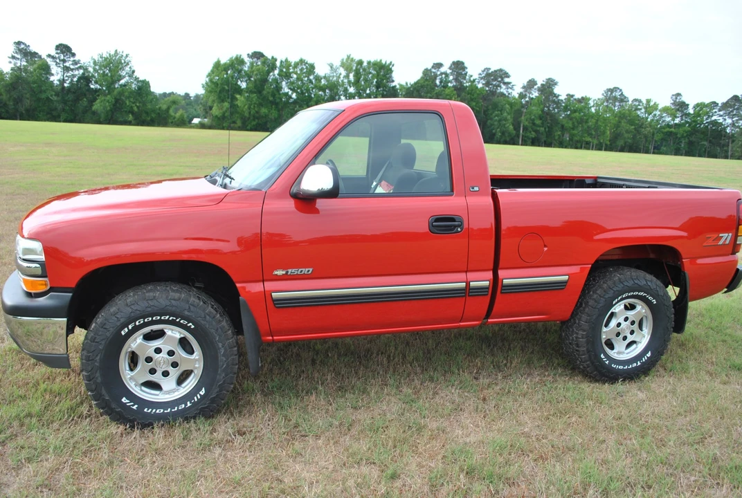 2000 Chevrolet Silverado 1st Gen - Image 5 of 31