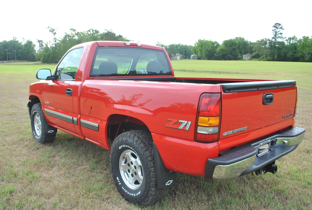 2000 Chevrolet Silverado 1st Gen - Image 8 of 31