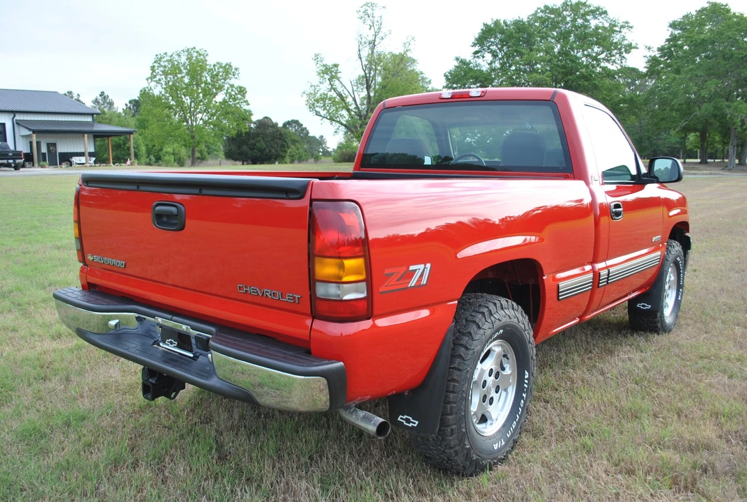2000 Chevrolet Silverado 1st Gen - Image 10 of 31