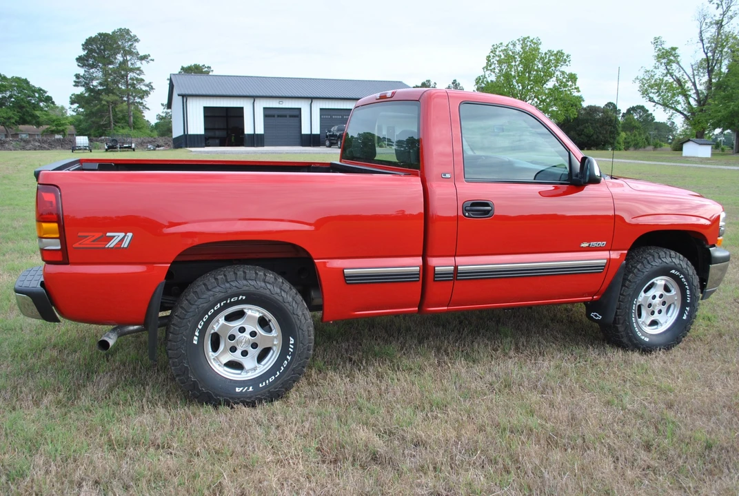 2000 Chevrolet Silverado 1st Gen - Image 11 of 31