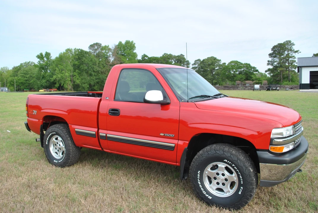 2000 Chevrolet Silverado 1st Gen - Image 13 of 31