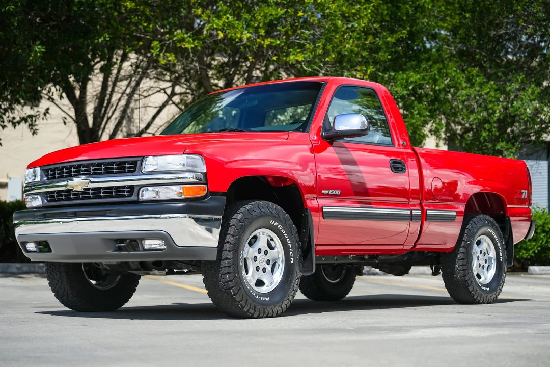 2000 Chevrolet Silverado 1st Gen - Image 2 of 31