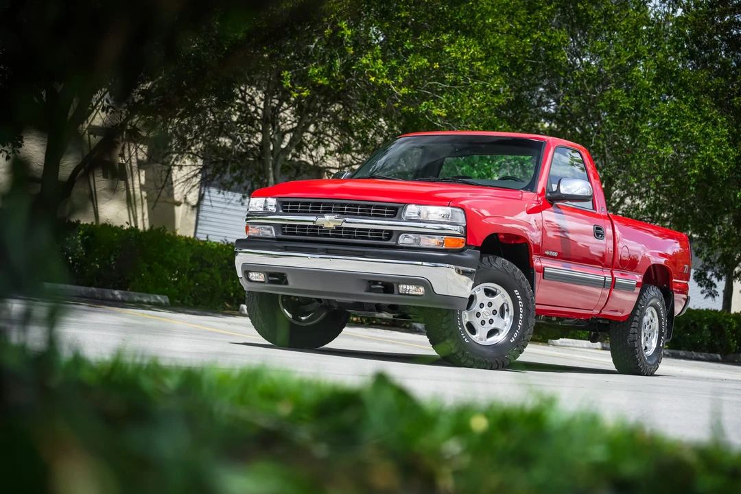 2000 Chevrolet Silverado 1st Gen - Image 6 of 31