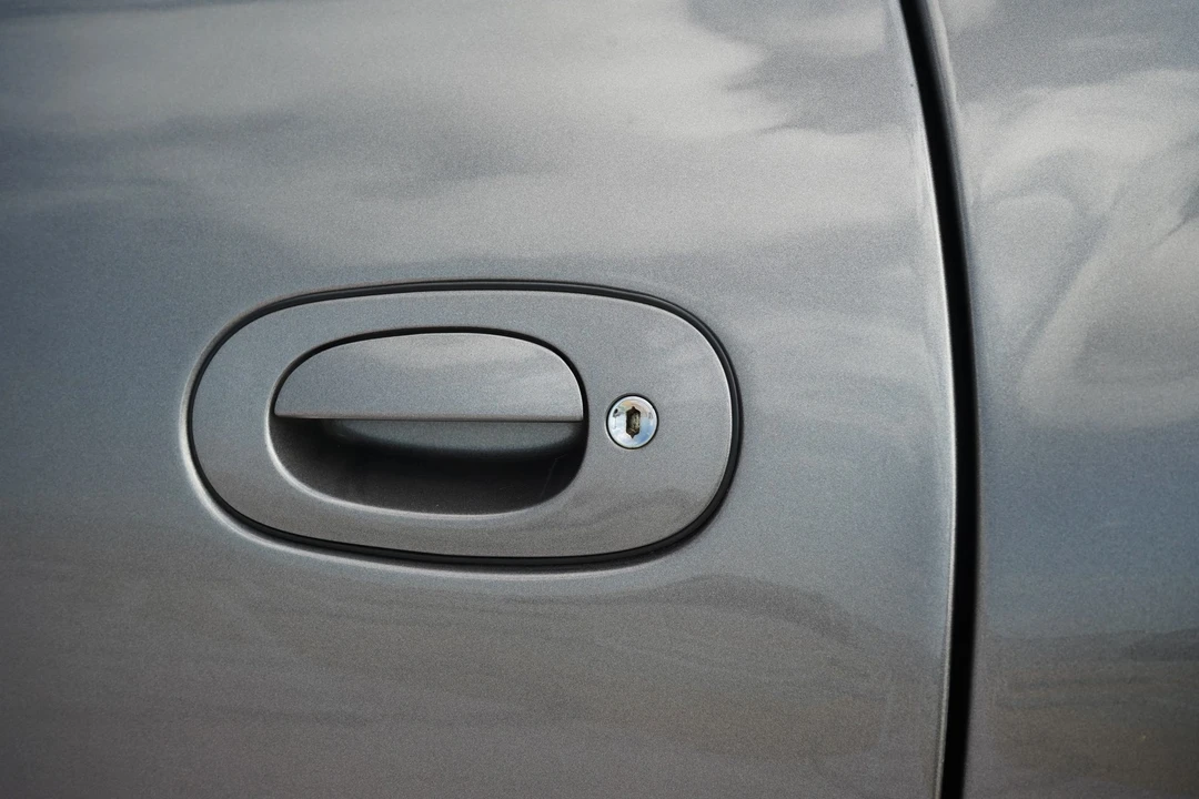 2003 Aston Martin - Image 27 of 31