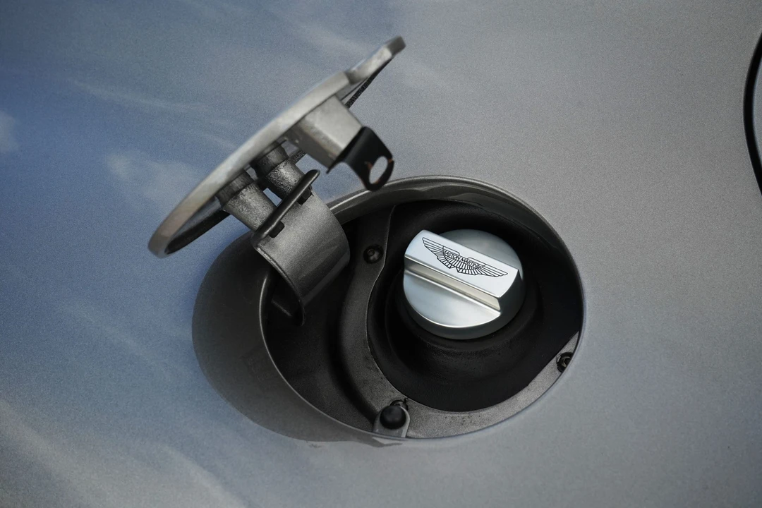 2003 Aston Martin - Image 29 of 31