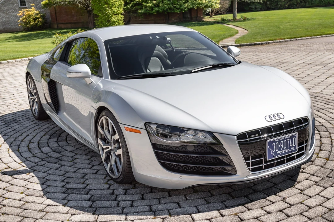 2010 Audi 42 R8 - Image 8 of 31