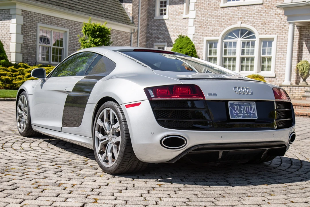 2010 Audi 42 R8 - Image 4 of 31