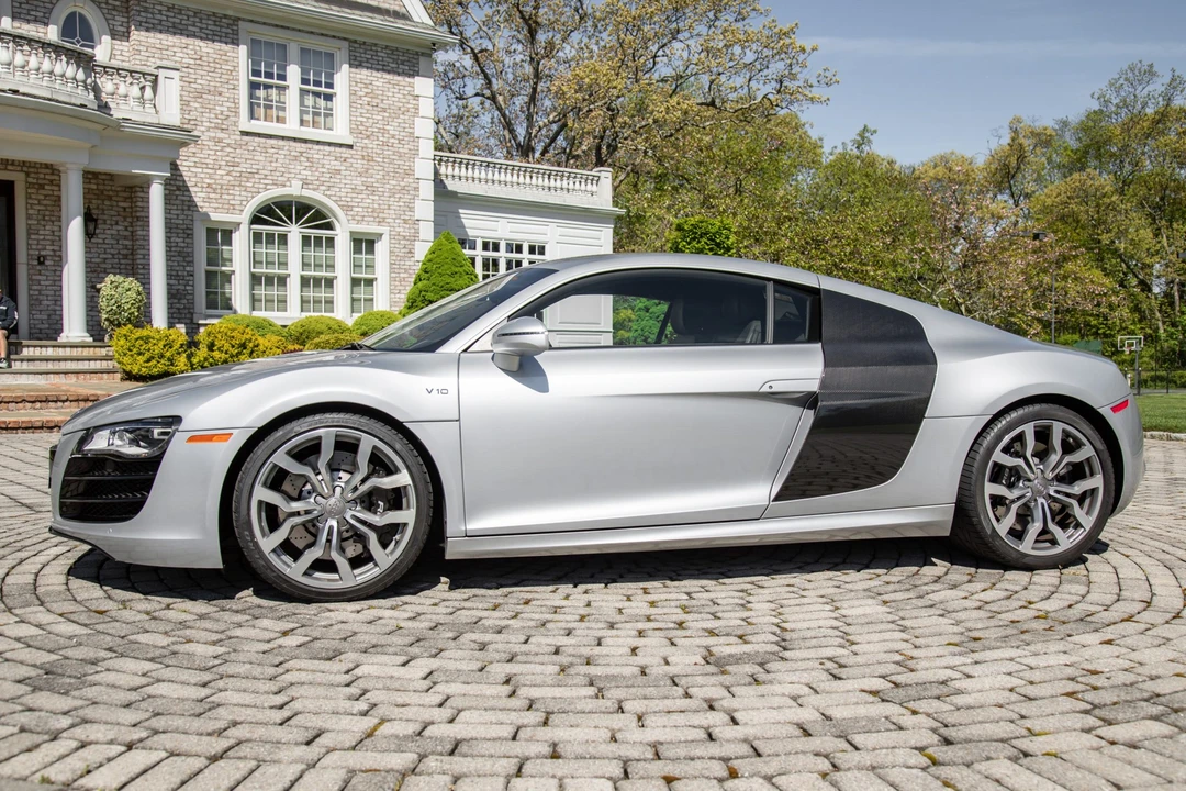 2010 Audi 42 R8 - Image 3 of 31
