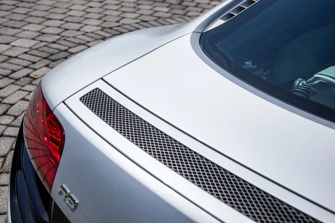 2010 Audi 42 R8 - Image 22 of 31