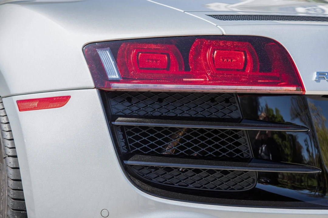 2010 Audi 42 R8 - Image 14 of 31
