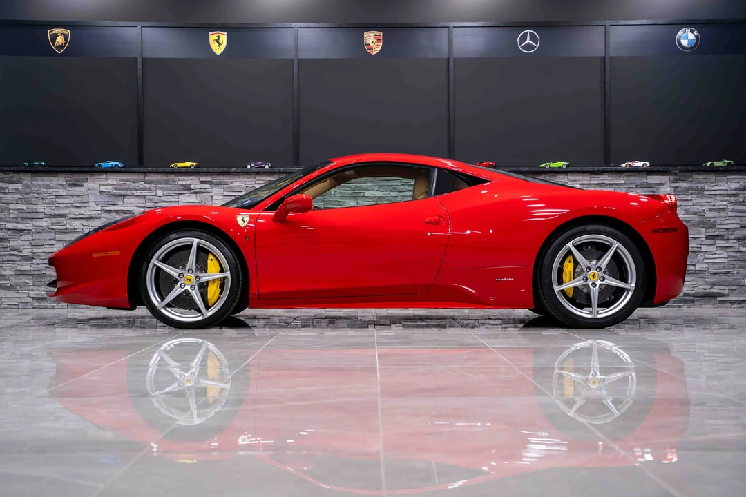 2014 Ferrari 458 Italia - Image 17 of 31