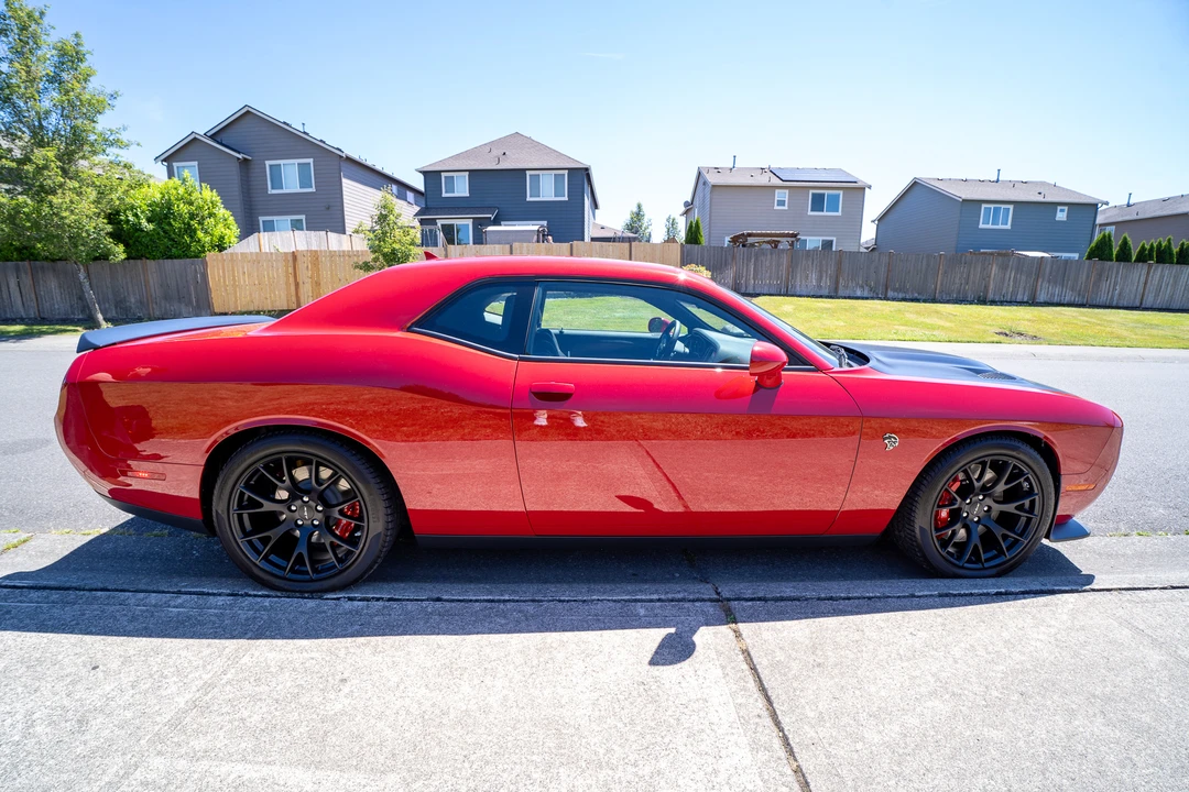 2015 Dodge Challenger SRT Hellcat 3rd Gen - Image 7 of 31