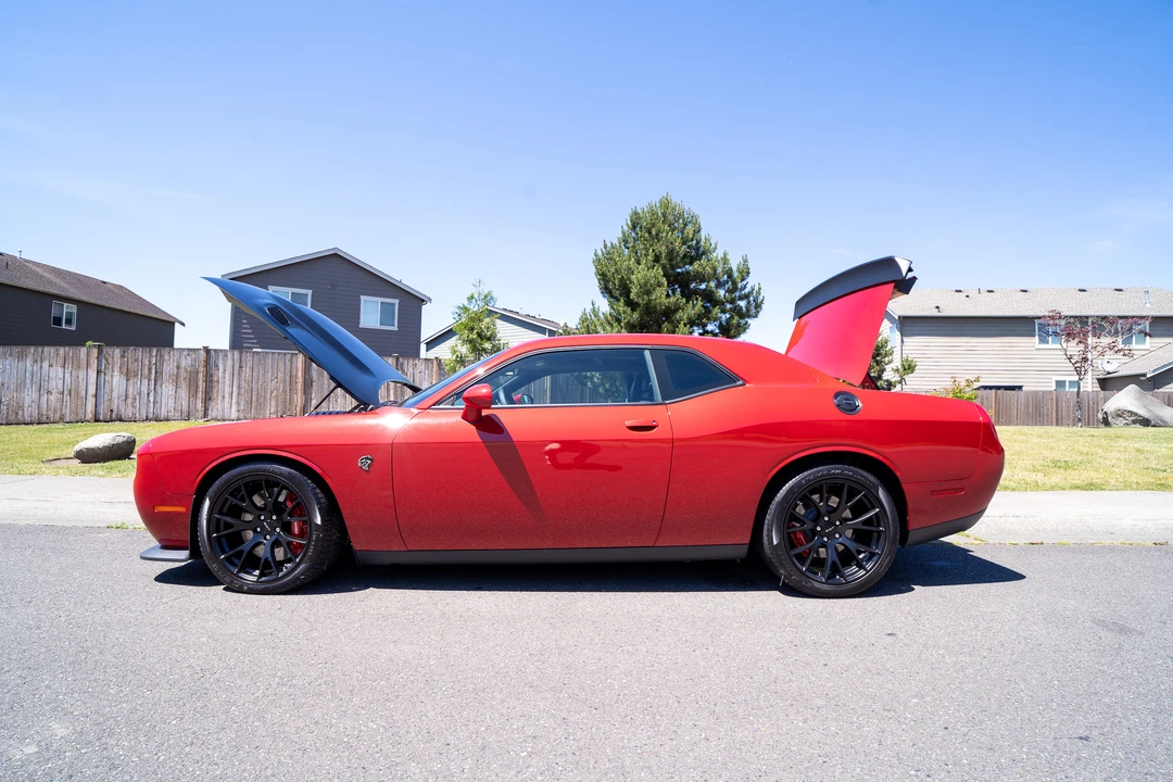 2015 Dodge Challenger SRT Hellcat 3rd Gen - Image 15 of 31