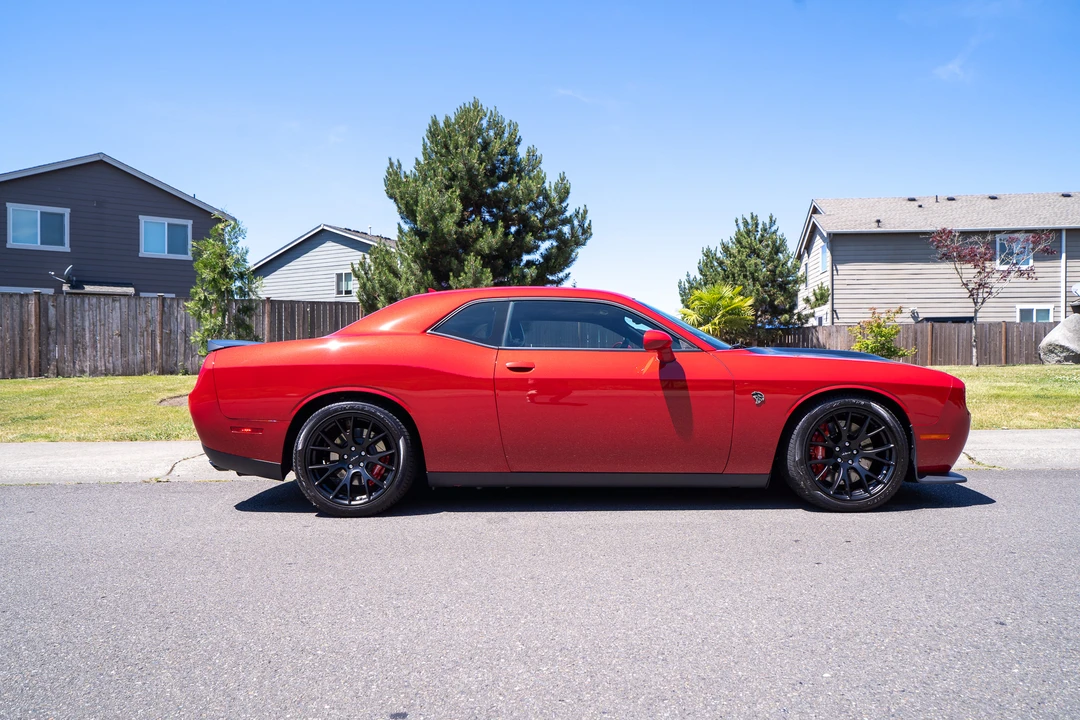 2015 Dodge Challenger SRT Hellcat 3rd Gen - Image 8 of 31