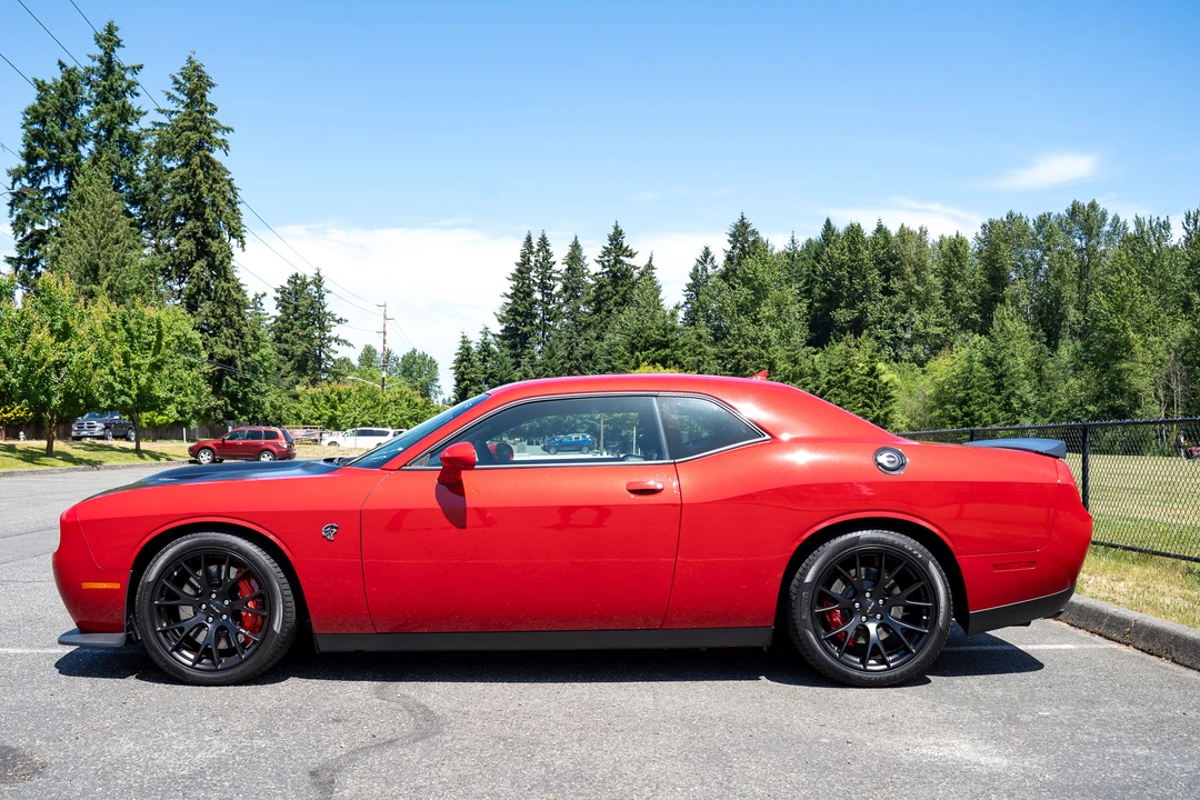 2015 Dodge Challenger SRT Hellcat 3rd Gen - Image 17 of 31