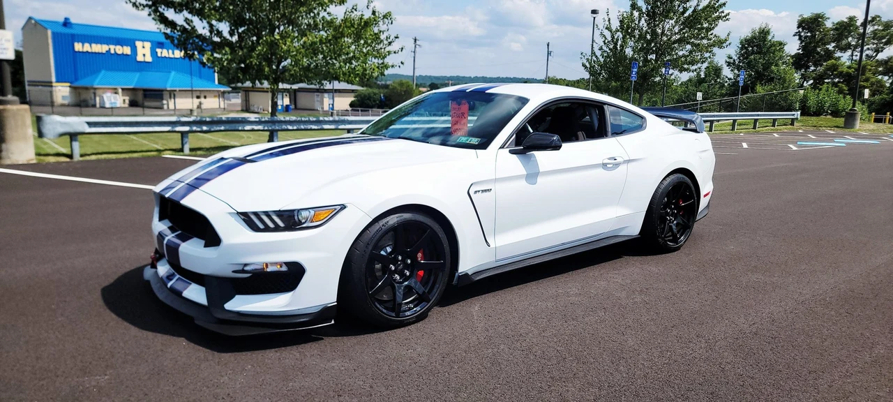 2016 Ford S550 Shelby Mustang GT350R - Image 4 of 31