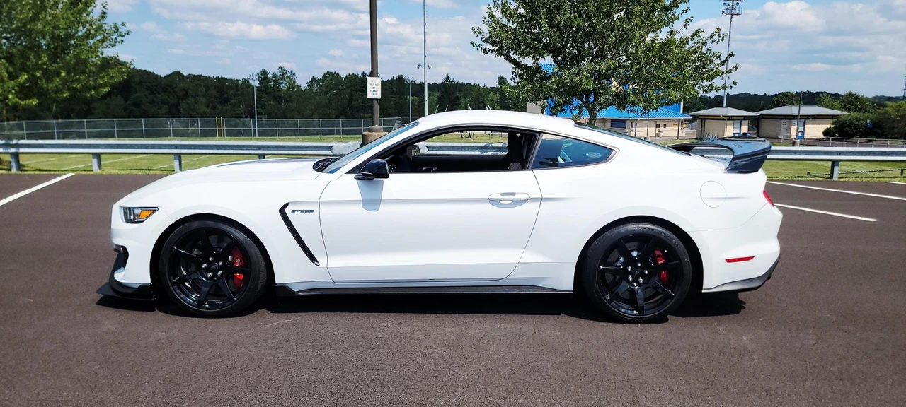 2016 Ford S550 Shelby Mustang GT350R - Image 8 of 31