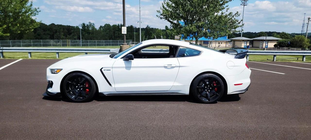 2016 Ford S550 Shelby Mustang GT350R - Image 7 of 31