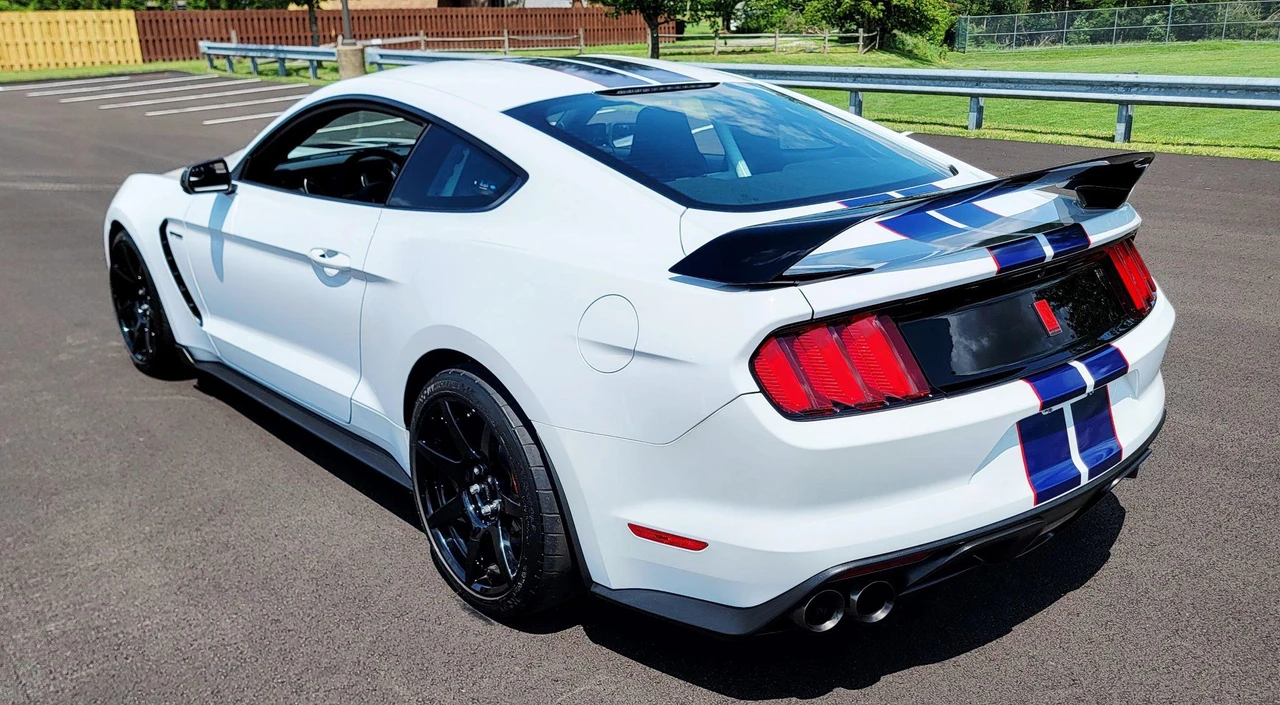 2016 Ford S550 Shelby Mustang GT350R - Image 13 of 31