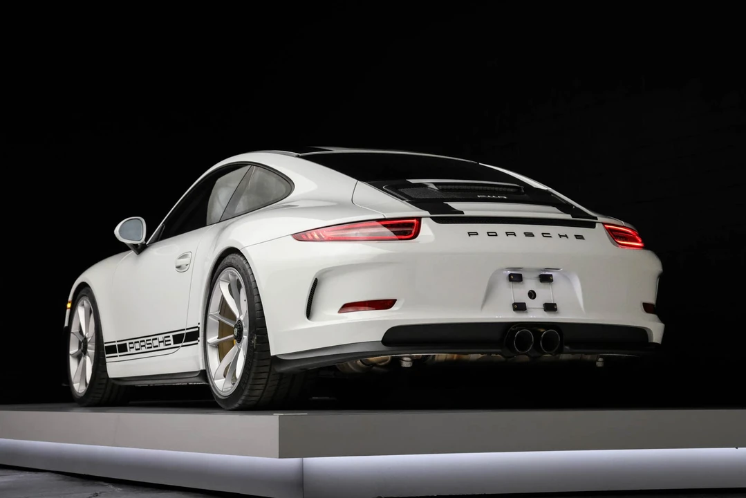 2016 Porsche 991 R - Image 30 of 31