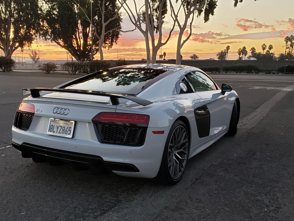 2017 Audi 4S R8 - Image 12 of 31