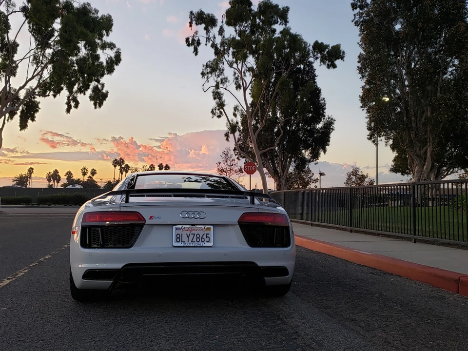 2017 Audi 4S R8 - Image 10 of 31