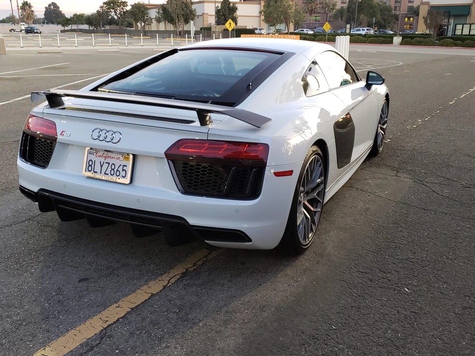 2017 Audi 4S R8 - Image 11 of 31