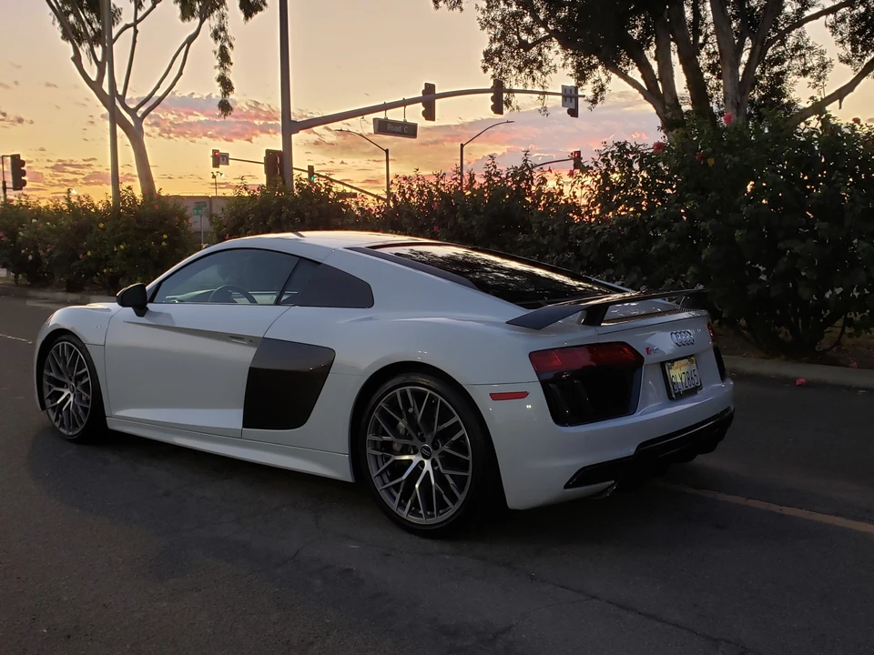 2017 Audi 4S R8 - Image 9 of 31