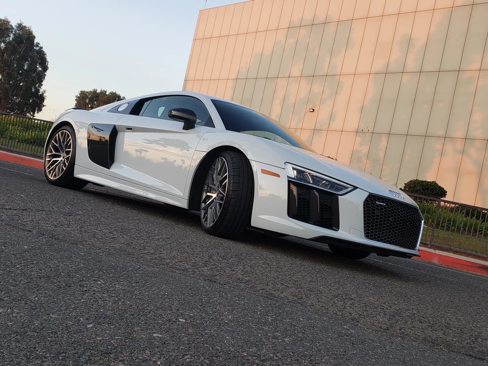 2017 Audi 4S R8 - Image 15 of 31