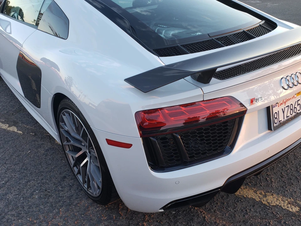 2017 Audi 4S R8 - Image 27 of 31