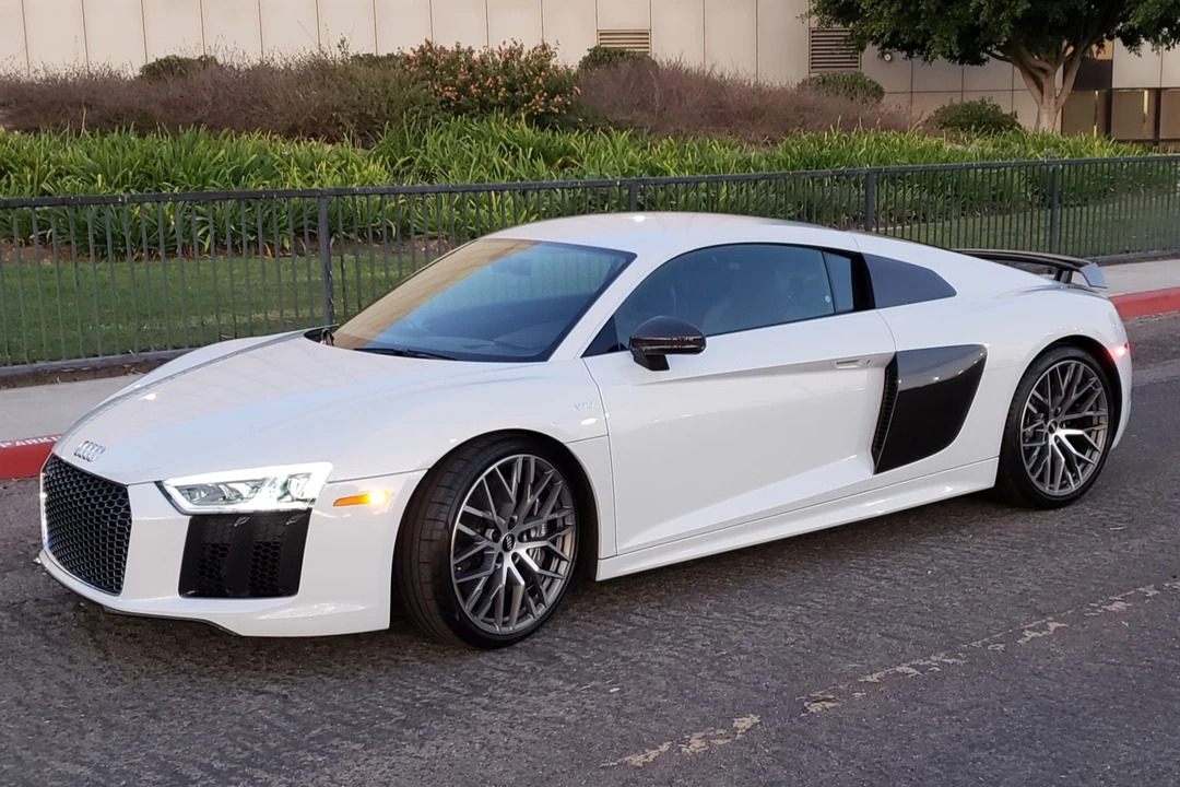2017 Audi 4S R8 - Image 5 of 31