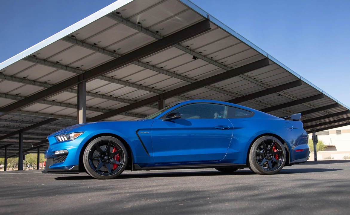 2017 Ford S550 Shelby Mustang GT350R - Image 3 of 31