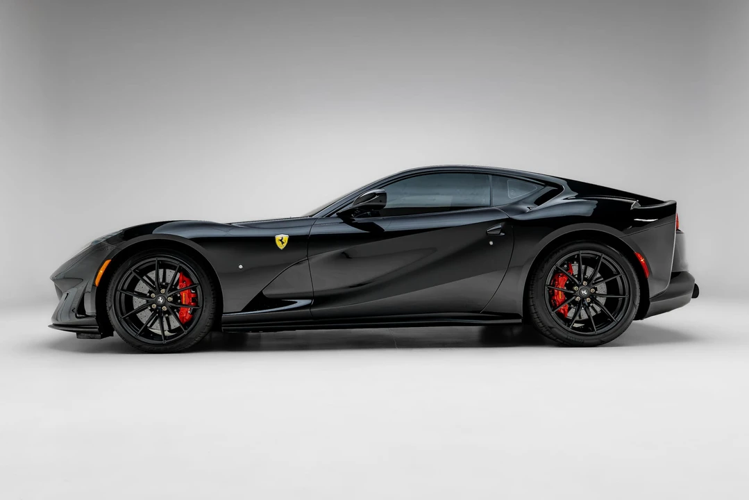 2019 Ferrari 812 Superfast - Image 7 of 31