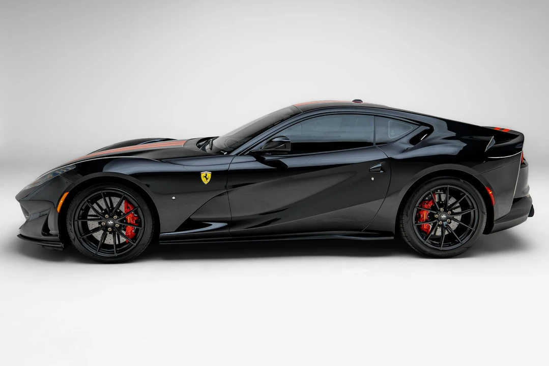 2019 Ferrari 812 Superfast - Image 8 of 31