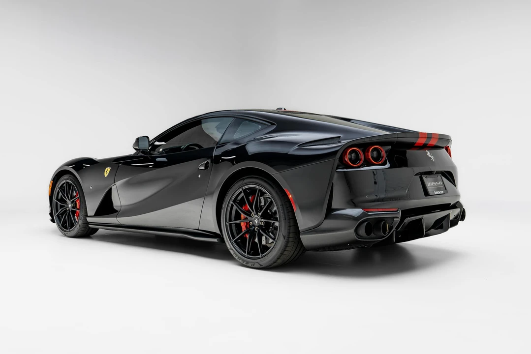 2019 Ferrari 812 Superfast - Image 11 of 31
