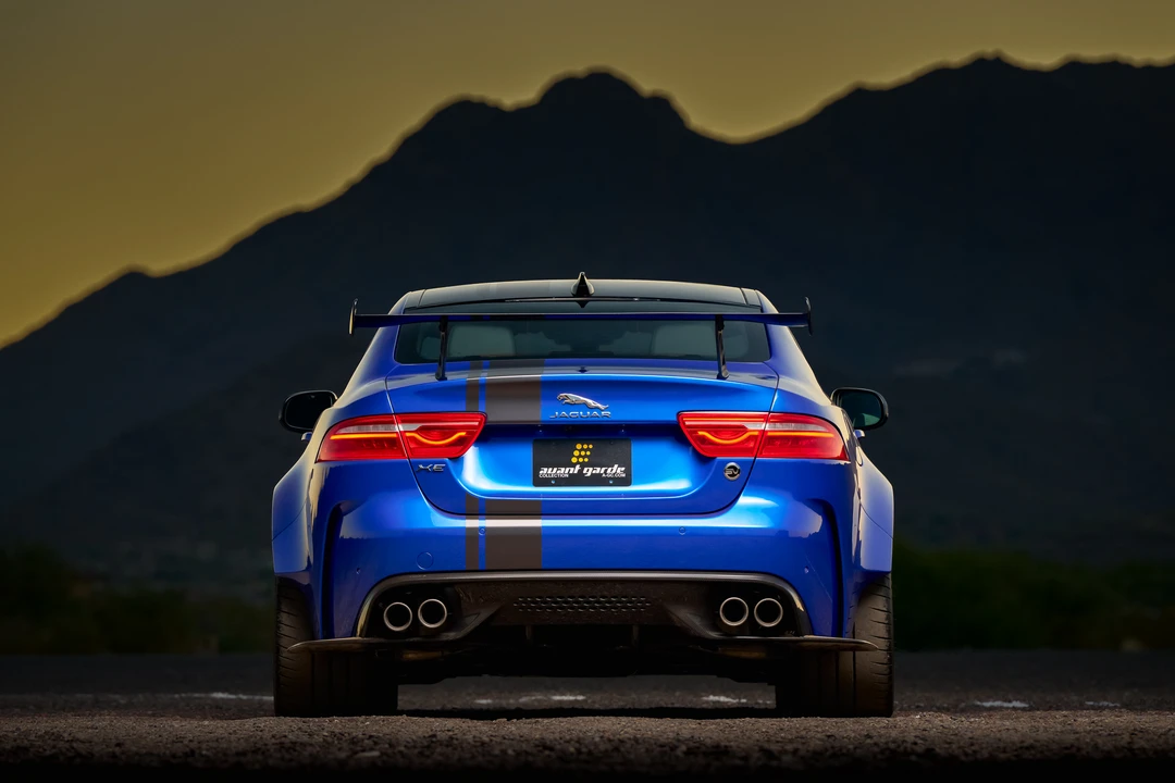 2019 Jaguar XE - Image 20 of 31