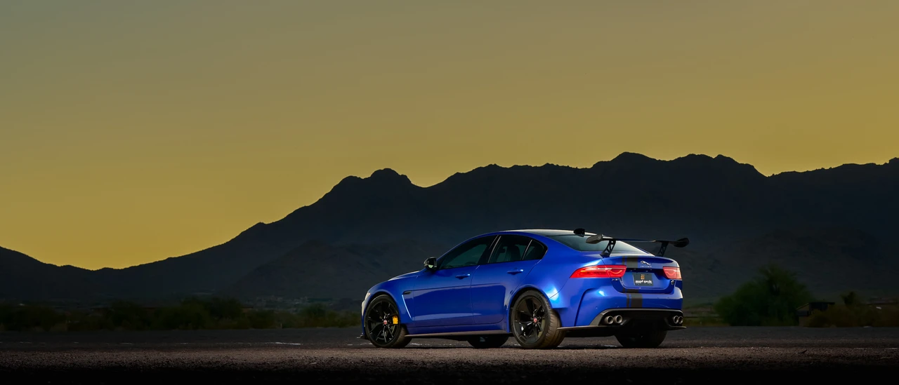 2019 Jaguar XE - Image 24 of 31