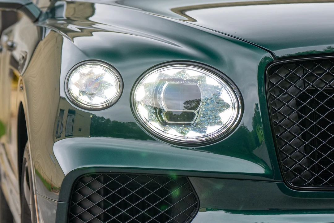 2021 Bentley Bentayga - Image 16 of 31