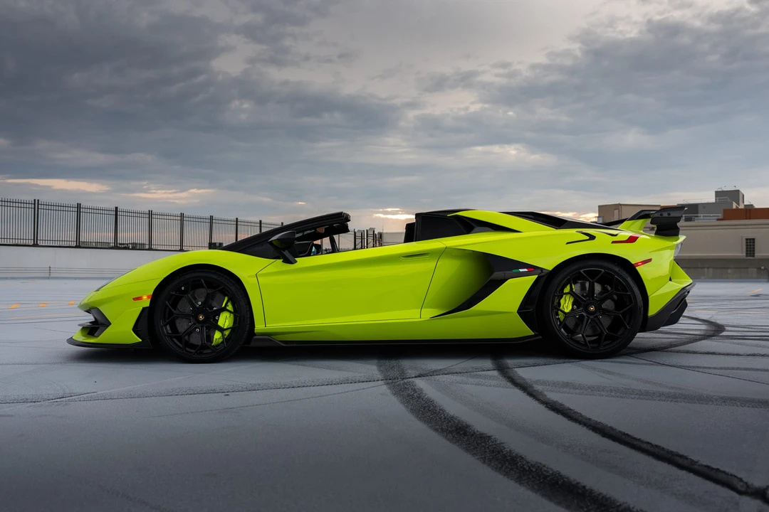 2021 Lamborghini Aventador SVJ LP770-4 Roadster - Image 25 of 31