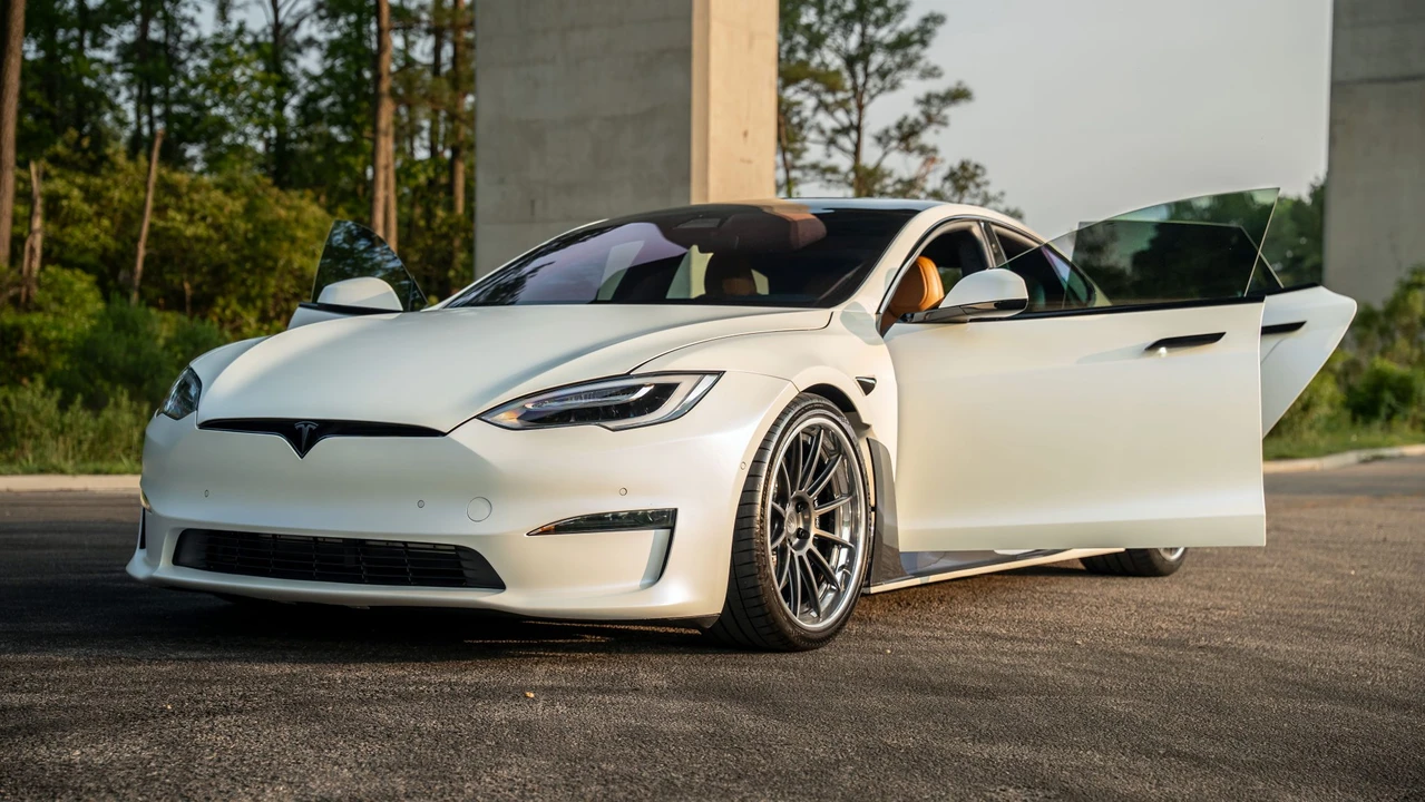 2021 Tesla Model S Plaid - Image 6 of 31